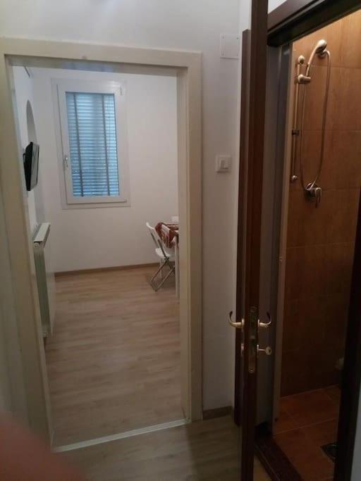 דירות מסטרה Sunrise30Mt Tram Ingresso Indipendente Parcheggio מראה חיצוני תמונה